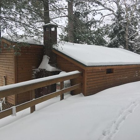 Motel Long Lake And Cottages Esterno foto