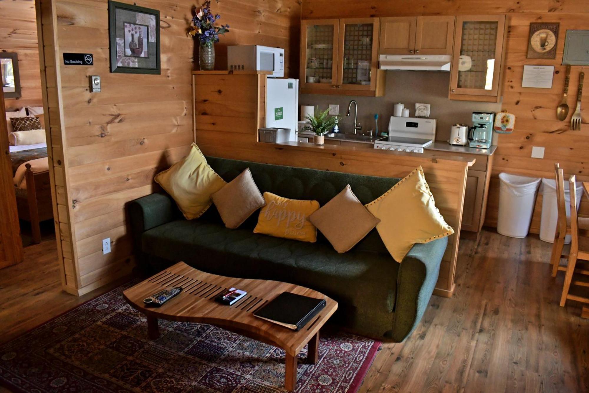 Motel Long Lake And Cottages Esterno foto